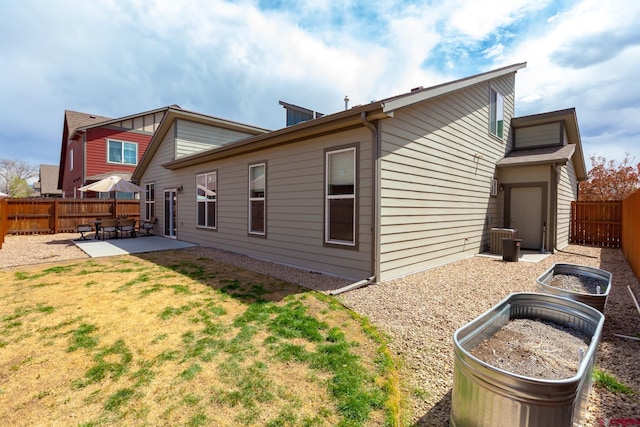 2488 Josefine Ln, Grand Junction, CO 81505 - view of side of property with a patio