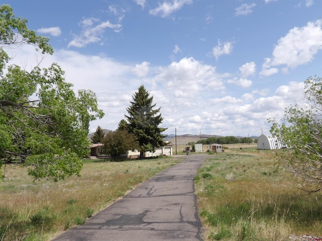 10389 W County Road 7 N, Del Norte, CO 81132 - view of asphalt driveway