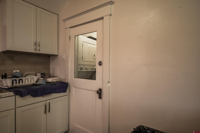 1132 Robinson Ave, Trinidad, CO 81082 - laundry room with estacked washer and dryer