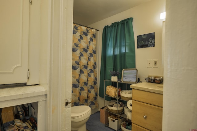 1132 Robinson Ave, Trinidad, CO 81082 - full bathroom with vanity and a shower with curtain