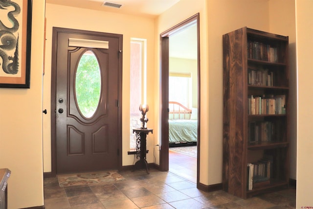 521 Alta Lakes Ave, Montrose, CO 81403 - foyer entrance with baseboards