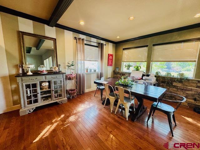 1490 SE Fairway Dr, Cedaredge, CO 81413 - dining area featuring hardwood / wood-style floors, crown molding, and recessed lighting