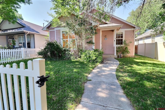 265 E Main St, Hotchkiss, CO 81419 - view of bungalow-style home