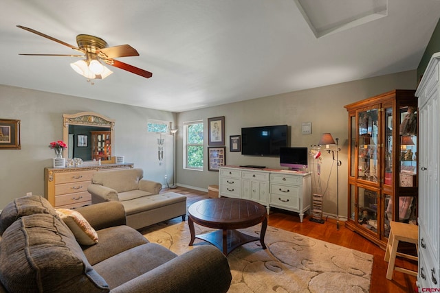 21 Tierra Verde Dr, Durango, CO 81301 - living area featuring wood finished floors and ceiling fan