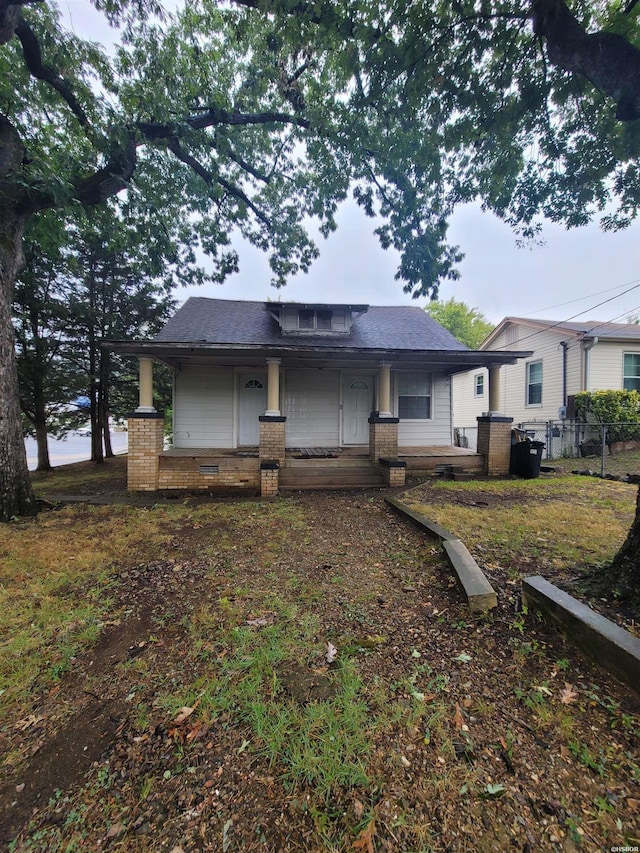 view of front of house featuring a porch