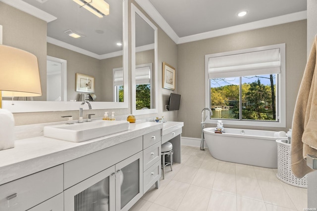 7 Tiburon Ln, Hot Springs Village, AR 71909 - full bathroom with crown molding, healthy amount of natural light, a soaking tub, vanity, and recessed lighting