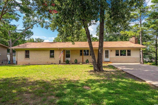 235 Echo Pt, Hot Springs, AR 71913 - ranch-style home with brick siding, a chimney, a front lawn, and driveway