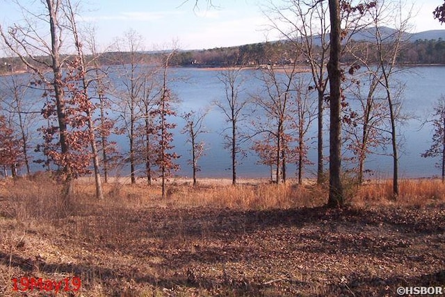 Listing photo 2 for 119 Bluebird Ln, Hot Springs AR 71913