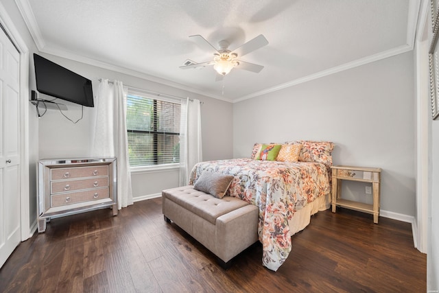 1412 Airport Rd, Hot Springs, AR 71913 - bedroom featuring wood finished floors, crown molding, and ceiling fan