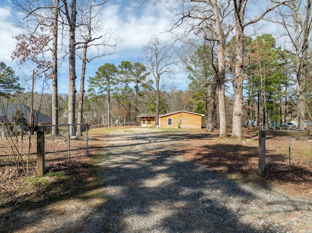 734 Randall Rd, Hot Springs, AR 71913 - view of dirt / gravel driveway