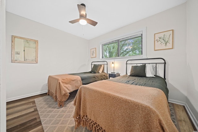 340 Vanadium Cir, Hot Springs, AR 71901 - bedroom with baseboards, ceiling fan, and wood finished floors