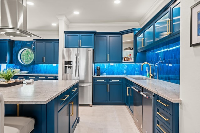 244 Bayou Pt Unit 401-B, Hot Springs, AR 71913 - kitchen featuring stainless steel appliances, a sink, island range hood, crown molding, and decorative backsplash