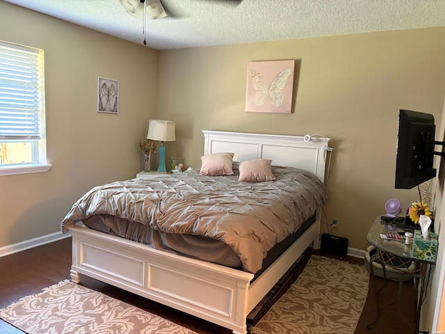 301 Halteria Ln Unit A, B, C, D, E, Hot Springs, AR 71913 - bedroom featuring wood finished floors, baseboards, and a textured ceiling