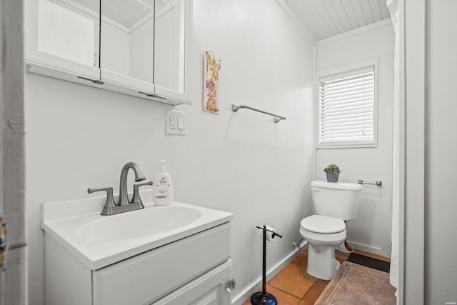 205 Ledgerock Rd, Hot Springs, AR 71913 - bathroom with baseboards, toilet, and vanity
