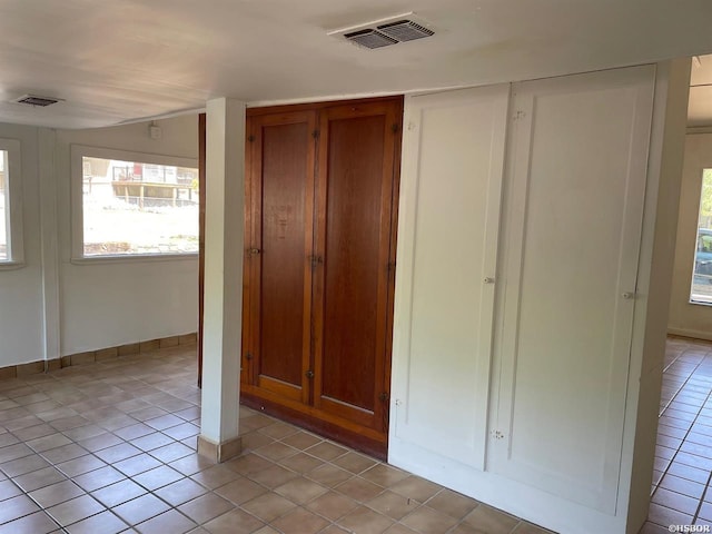 611 Lakeland Unit 30, Hot Springs, AR 71913 - view of closet