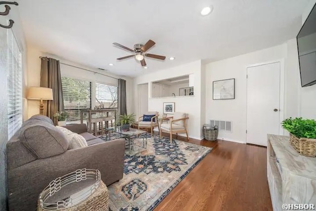 301 Kleinshore Rd Unit 17, Hot Springs, AR 71913 - living area featuring wood finished floors, a ceiling fan, recessed lighting, and baseboards
