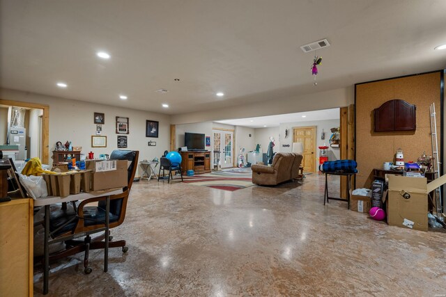 miscellaneous room featuring visible vents and recessed lighting