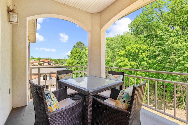 518 Amity Rd Unit E4, Hot Springs, AR 71913 - balcony with outdoor dining space
