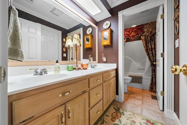 120 Southview Cir, Hot Springs, AR 71913 - bathroom featuring double vanity, crown molding, shower / bath combo, and tile patterned flooring