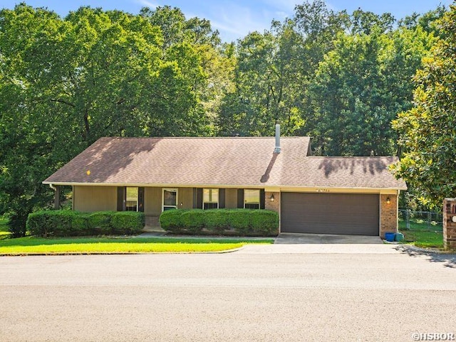 407 Cedarwood St, Hot Springs, AR 71901 - photo 1