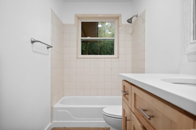 101 Southern Hills Dr, Hot Springs, AR 71913 - bathroom featuring vanity, toilet, bathing tub / shower combination, and wood finished floors