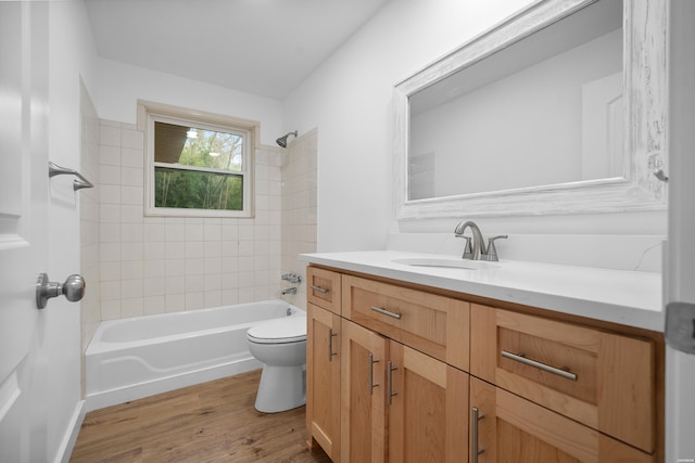101 Southern Hills Dr, Hot Springs, AR 71913 - bathroom with vanity, wood finished floors, shower / bathtub combination, and toilet