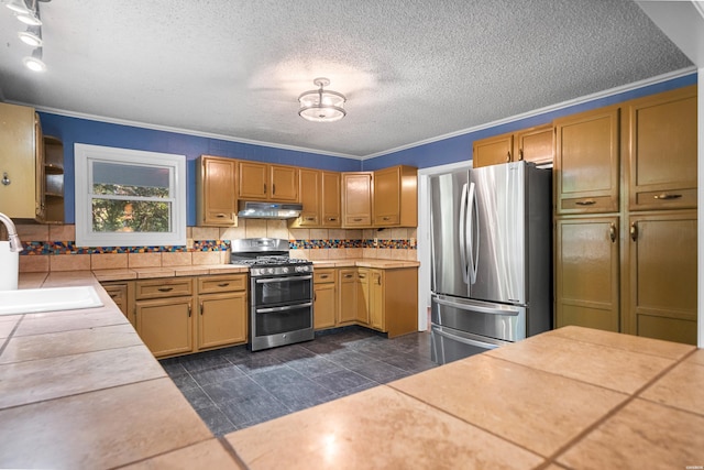512 Beachview Cir, Hot Springs, AR 71913 - kitchen featuring appliances with stainless steel finishes, under cabinet range hood, tile countertops, crown molding, and a textured ceiling