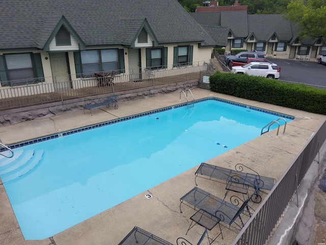 111 Prospect Ave Unit 10, Hot Springs, AR 71901 - pool featuring fence