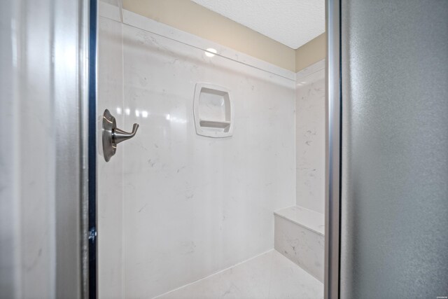 5371 Central Ave Unit 6J, Hot Springs, AR 71913 - full bath featuring a shower stall