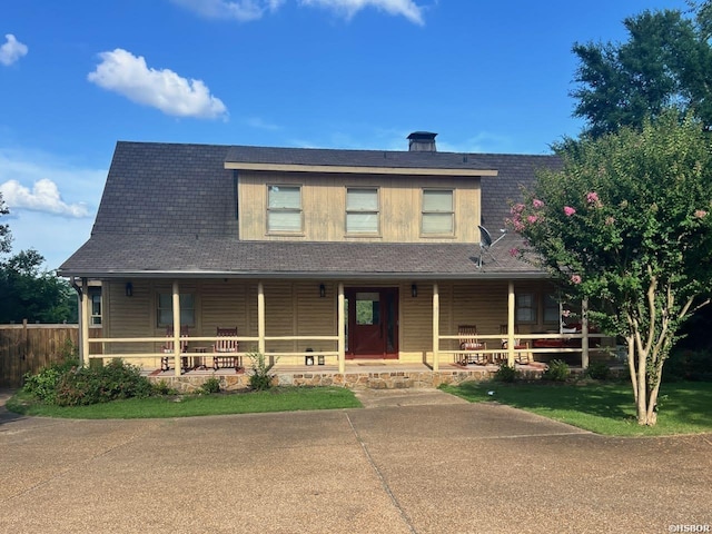 280 Overview Cir, Hot Springs, AR 71913 - farmhouse with covered porch