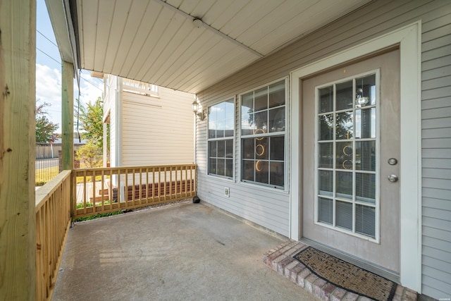 view of patio featuring covered porch