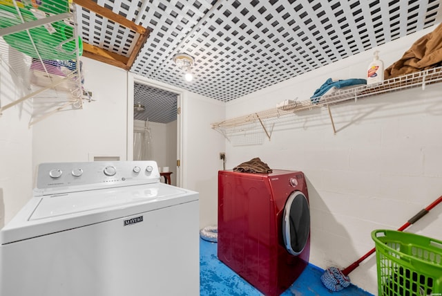 1638 Thornton Fry, Hot Springs, AR 71913 - washroom featuring laundry area, separate washer and dryer, and concrete block wall