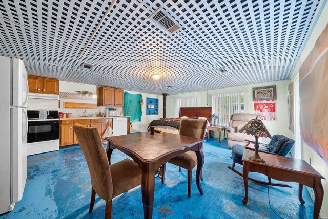 1638 Thornton Fry, Hot Springs, AR 71913 - dining room with finished concrete floors and visible vents