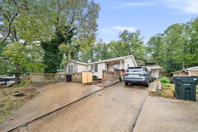 1638 Thornton Fry, Hot Springs, AR 71913 - view of front of home featuring driveway