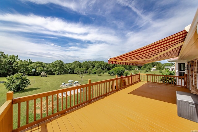 261 Pin Oak Dr, Bismarck, AR 71929 - wooden terrace featuring a yard
