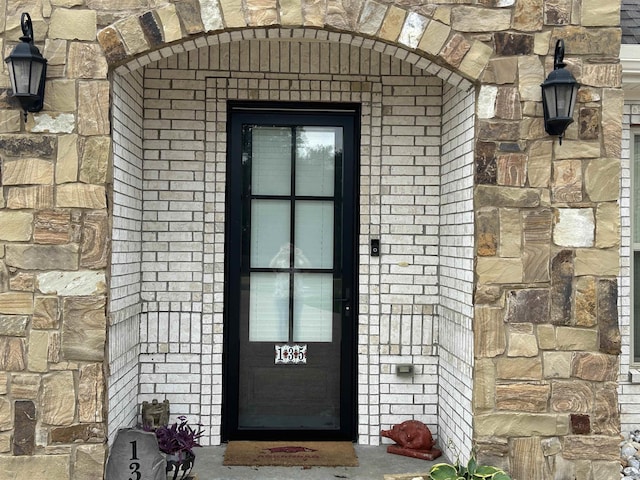 135 Callaway Cir, Hot Springs, AR 71913 - property entrance with stone siding and brick siding