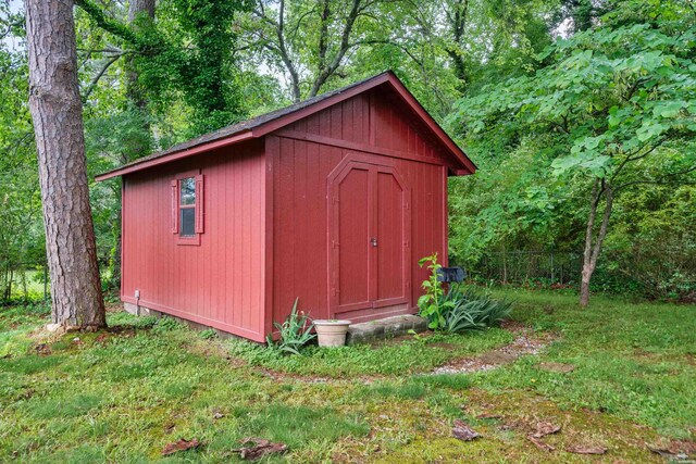206 Shawnee St, Hot Springs, AR 71901 - view of shed featuring fence