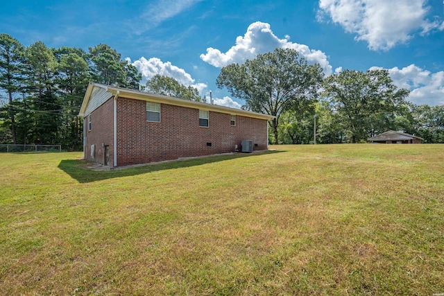 1526 Pearcy Rd, Pearcy, AR 71964 - view of home's exterior featuring brick siding, central air condition unit, and a yard