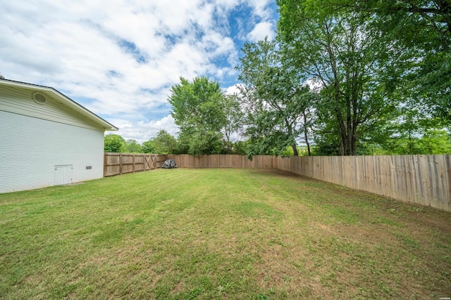 624 Ridgeway St, Hot Springs, AR 71901 - view of fenced backyard