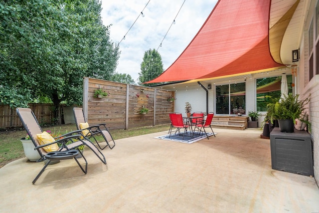 624 Ridgeway St, Hot Springs, AR 71901 - fenced backyard featuring a patio