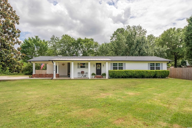 624 Ridgeway St, Hot Springs, AR 71901 - single story home with covered porch