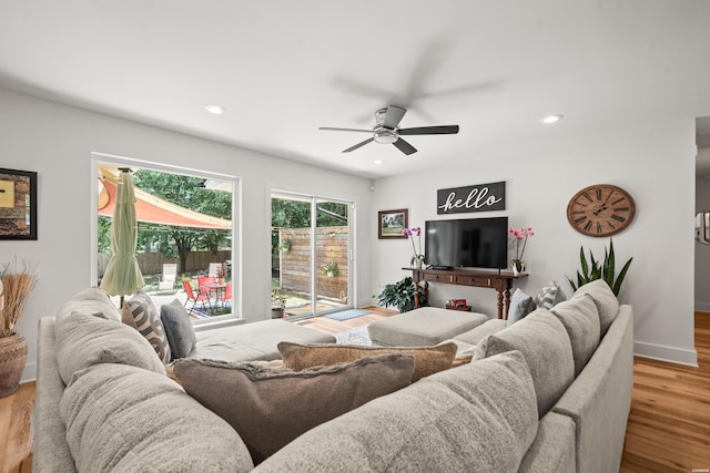 624 Ridgeway St, Hot Springs, AR 71901 - living area with ceiling fan, wood finished floors, and recessed lighting