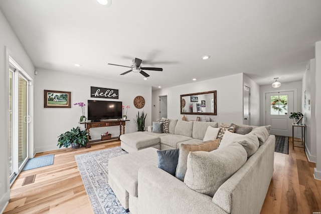 624 Ridgeway St, Hot Springs, AR 71901 - living room featuring ceiling fan, wood finished floors, and recessed lighting