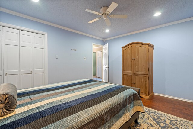310 Kleinshore Rd Unit C9, Hot Springs, AR 71913 - bedroom with dark wood-style flooring, recessed lighting, a closet, ceiling fan, and ornamental molding