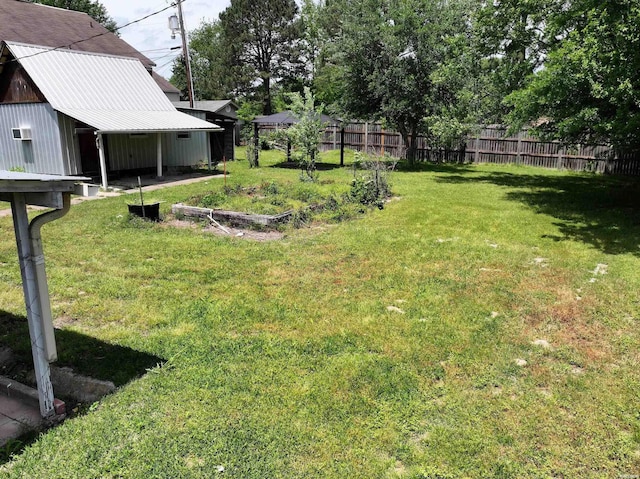 616 E Broadway St, Glenwood, AR 71943 - view of yard featuring fence
