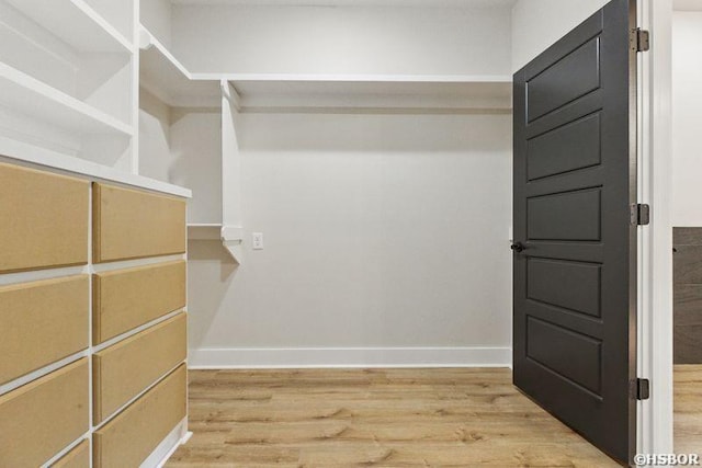 132 Lombard Ct, Hot Springs, AR 71901 - spacious closet featuring light wood-style floors