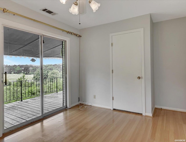509 Belvedere Dr Unit B4, Hot Springs, AR 71901 - empty room featuring light wood-style flooring and baseboards
