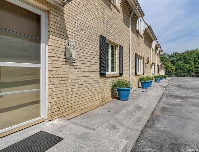 509 Belvedere Dr Unit B4, Hot Springs, AR 71901 - view of side of home featuring brick siding