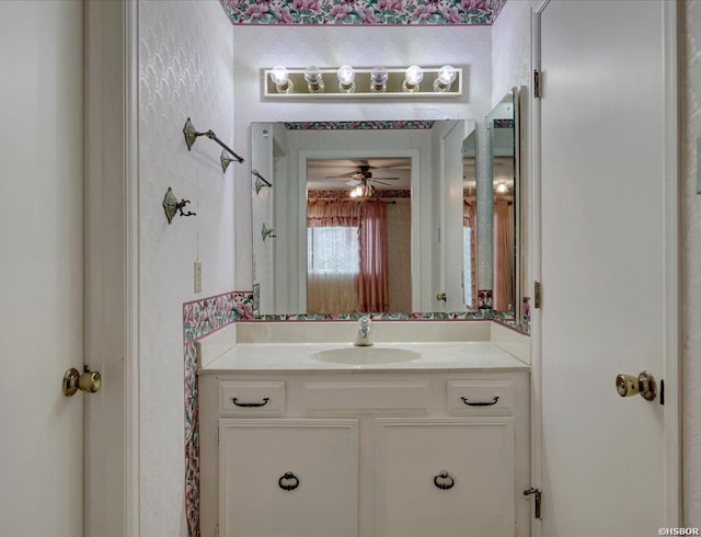 509 Belvedere Dr Unit B4, Hot Springs, AR 71901 - bathroom featuring a ceiling fan and vanity