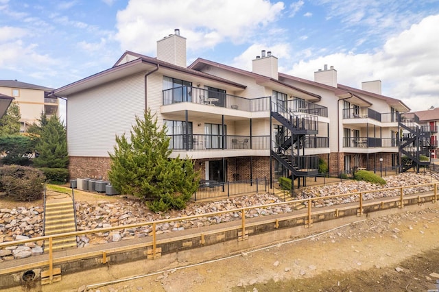 5371 Central Ave Unit 5D, Hot Springs, AR 71913 - view of building exterior with stairs